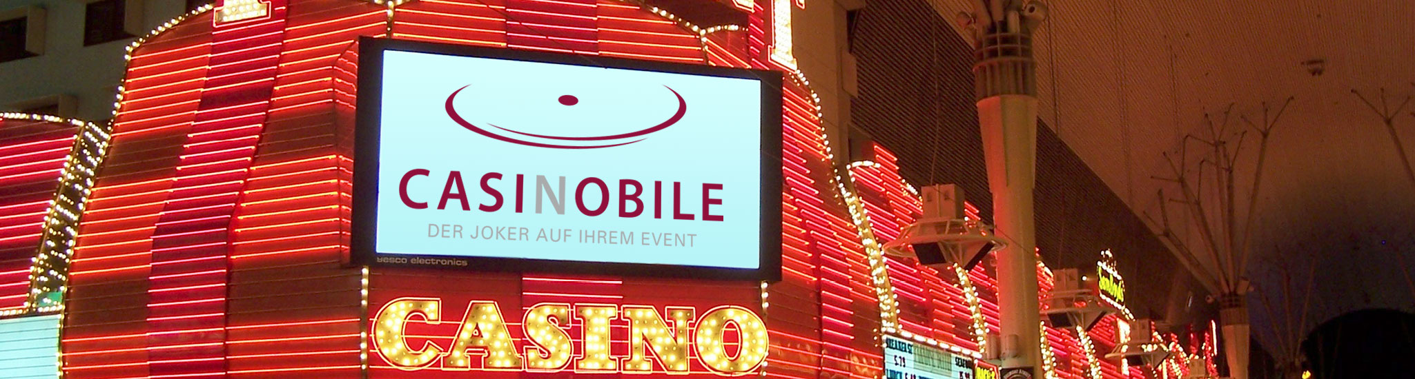 Mobiles Casino Fassade Leuchtreklame